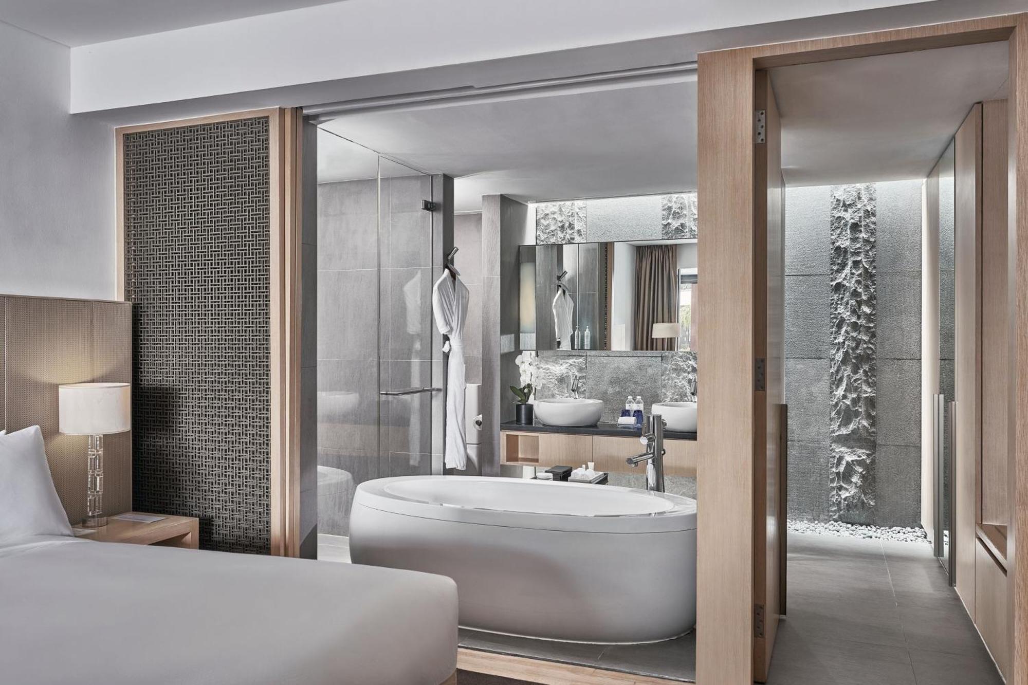 Khách sạn Marriott Tang Plaza