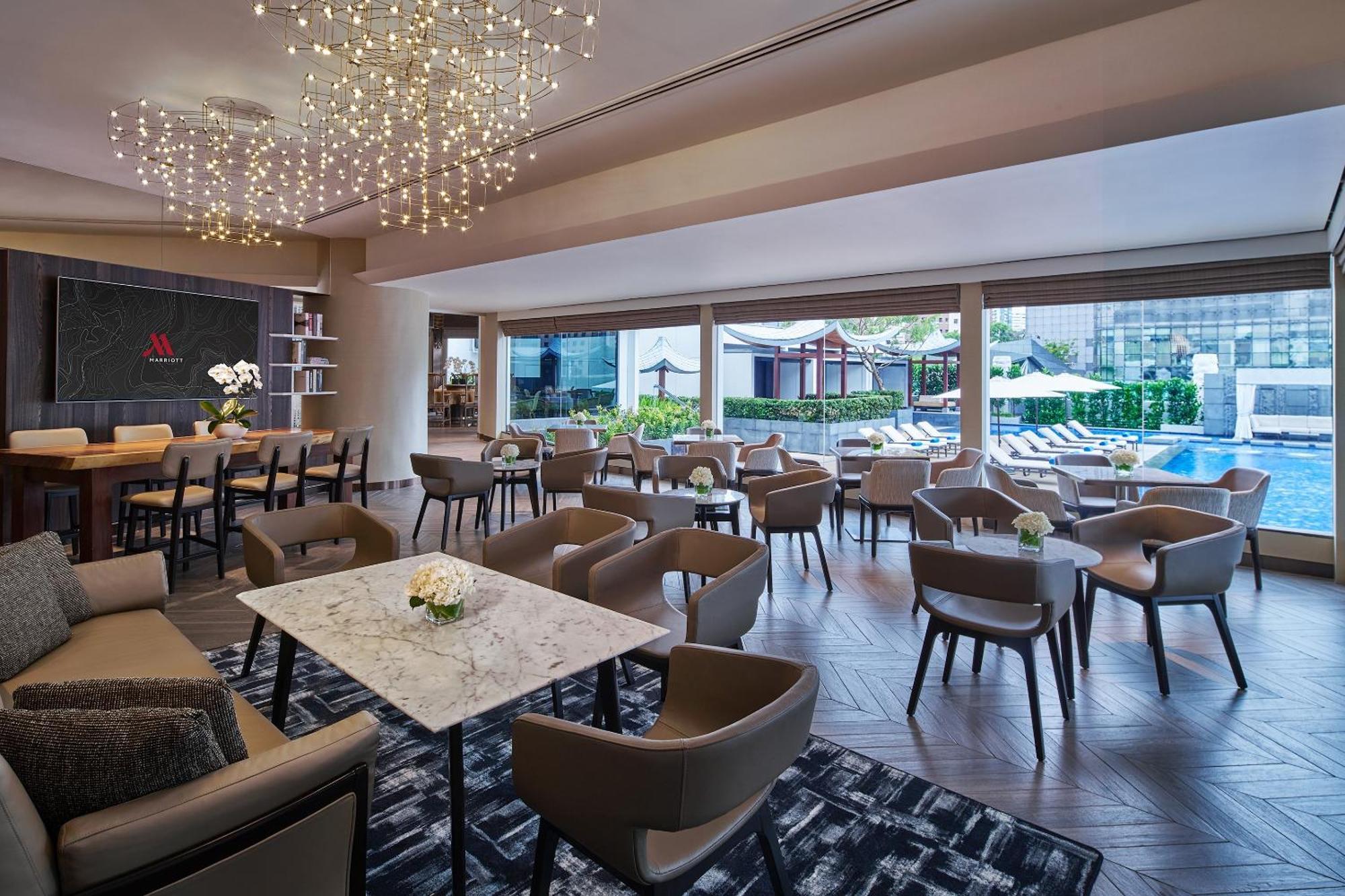 Khách sạn Marriott Tang Plaza