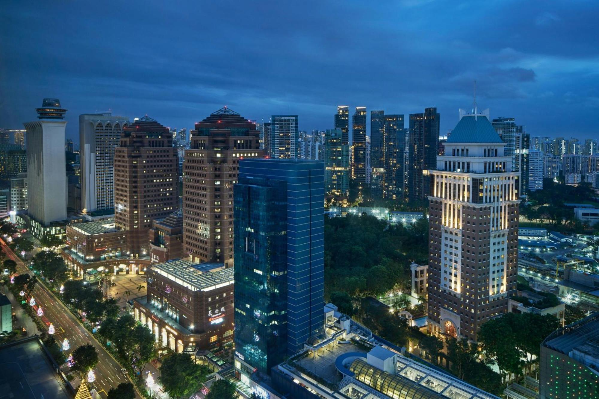 Marriott Tang Plaza Khách sạn 5*